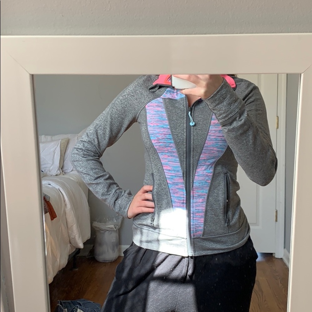 Zip up